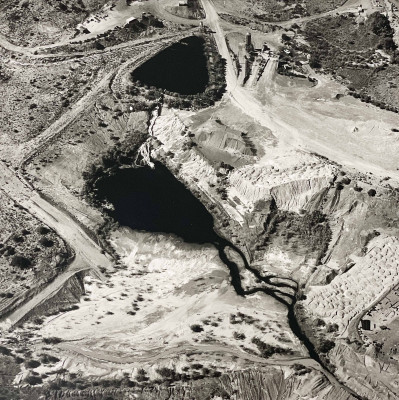 Title David Maisel - Tailings, Open Pit Copper Mine (Bagdad, AZ, 1985) / Artist