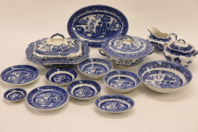 Image for Lot 14 Pieces Buffalo Pottery & China