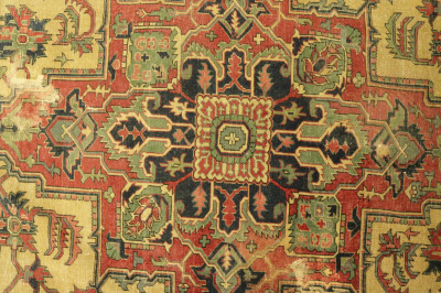 Image for Lot Large Heriz Carpet circa 1900 11&apos; 2&apos; x 15&apos; 7&apos;