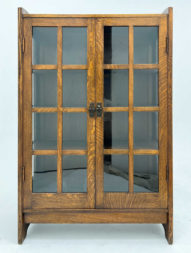 Gustav Stickley - Double-Door China Cabinet (model 815)