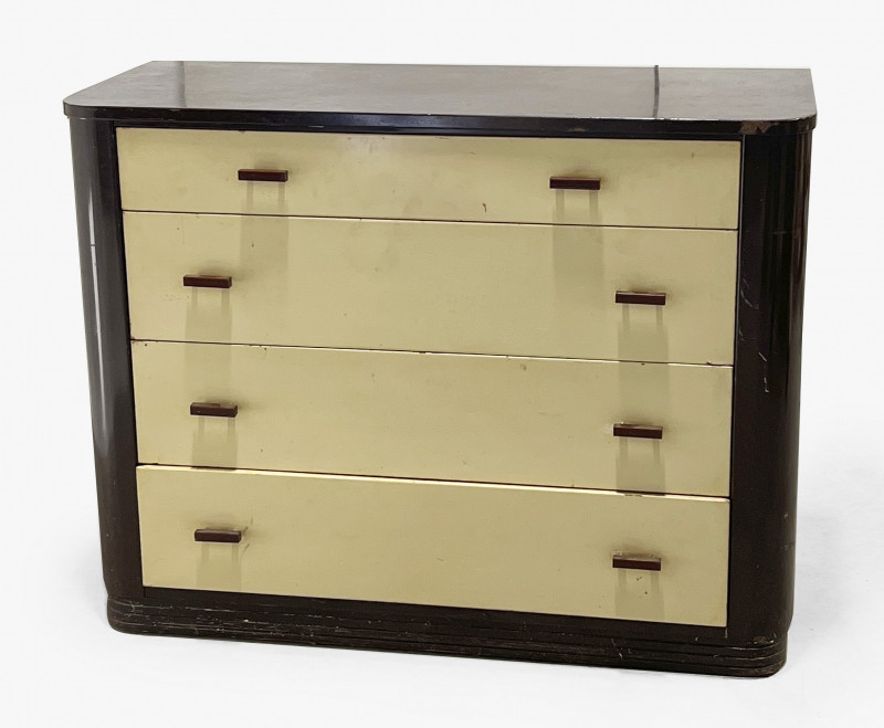 Image 2 of lot 2 Simmons Company of Chicago, Illinois Enameled Chest of Drawers