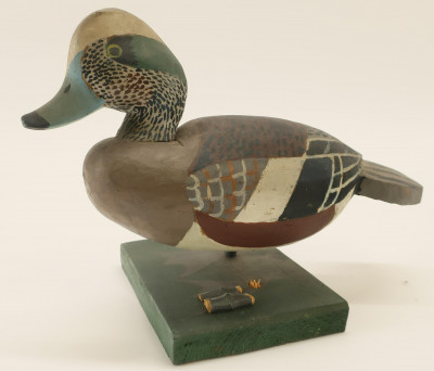 Image 3 of lot 3 Carved and Painted Wood Ducks/Decoys