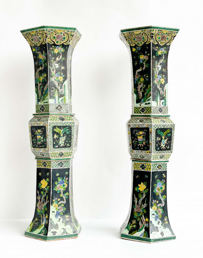 Title Pair of Chinese Porcelain Famille Noire Vases / Artist