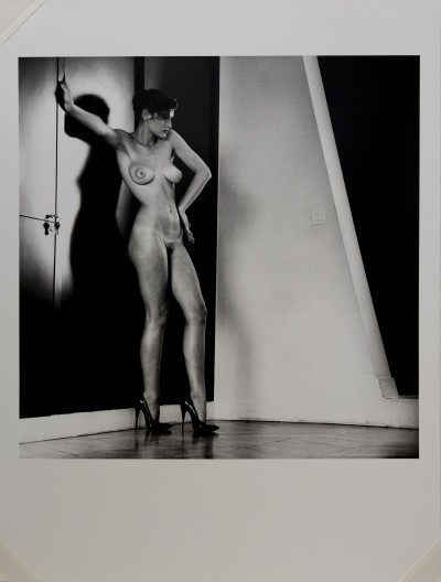 Helmut Newton - Sylvia in My Studio (1984)