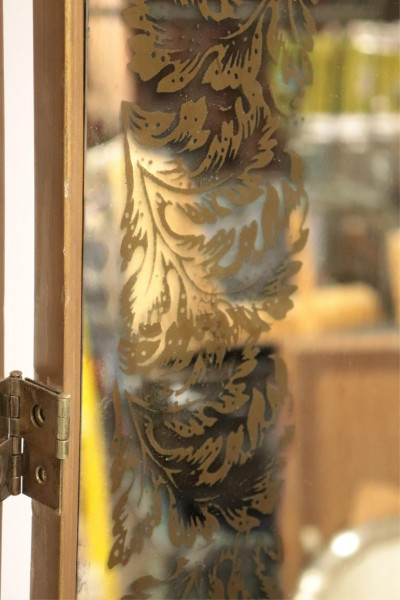 Image 3 of lot 1970's Reverse Glass Gold Painted 3 Panel Screen