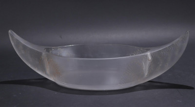 Image for Lot Lalique â€˜Acanthusâ€™ Center Bowl