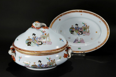 Image for Lot Herend Ming Covered Tureen and Oval Platter
