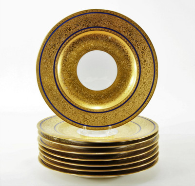 Image for Lot Set of 8 Bavarian Gilt Porcelain Dinner Plates