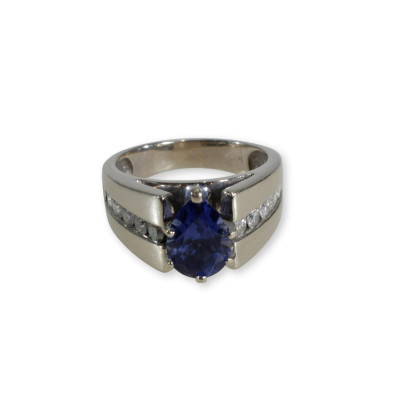 Image for Lot 1.92 ct Sapphire & Diamond Ring