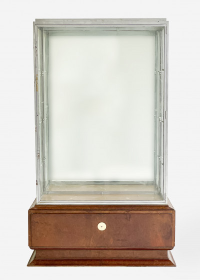 Art Deco Vitrine Cabinet