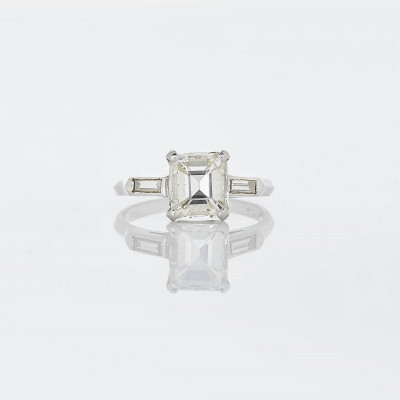 Image for Lot 1.82 Carat Vintage Princess Cut Diamond Ring