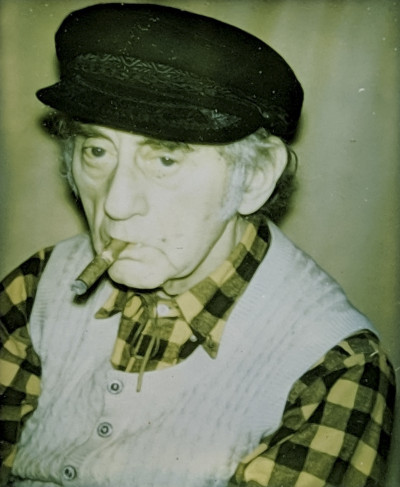 Andy Warhol - Portrait of Man Ray