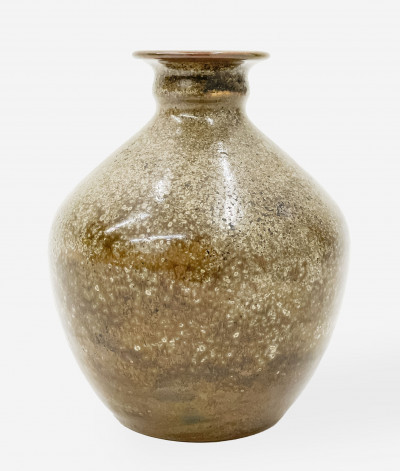 Title Royal Doulton - Stoneware Vase / Artist