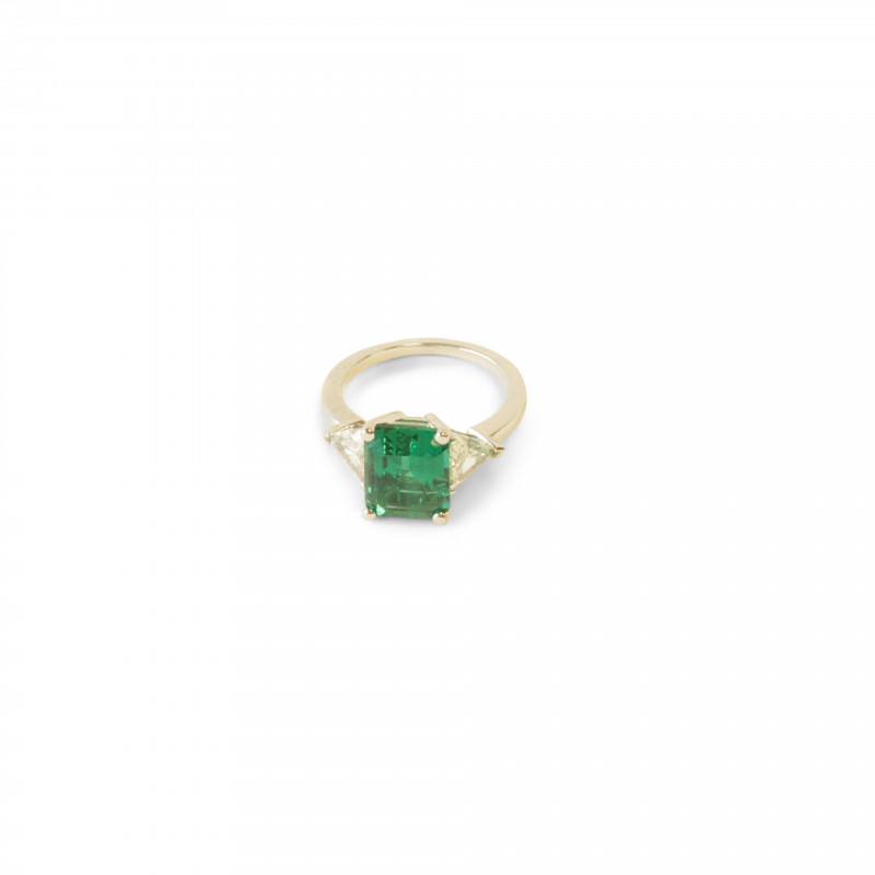 Image 1 of lot 305 ct Emerald  Diamond Ring