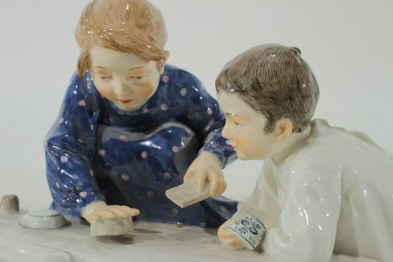 Image 9 of lot 3 Meissen Porcelain Figures
