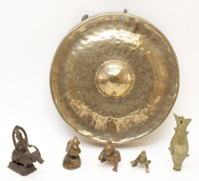 Image for Lot Group of Small Bronze Asian Items