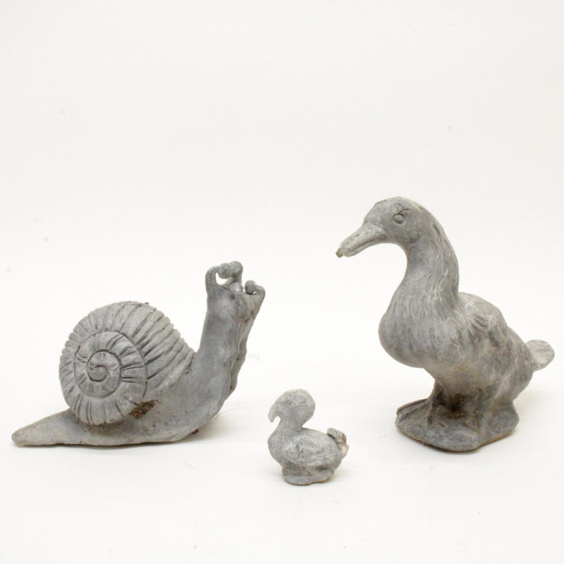 Image 1 of lot 2 Cast Lead Ducks and a Snail