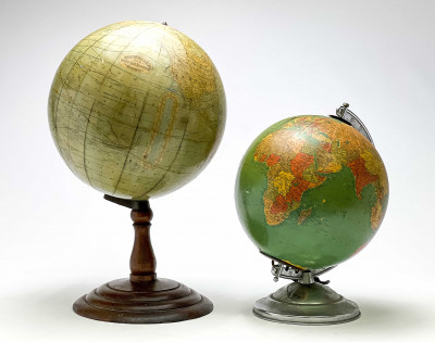 2 Tabletop World Globes