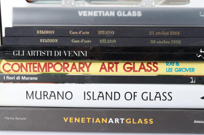 Image 2 of lot 16 Books - Murano Glass
