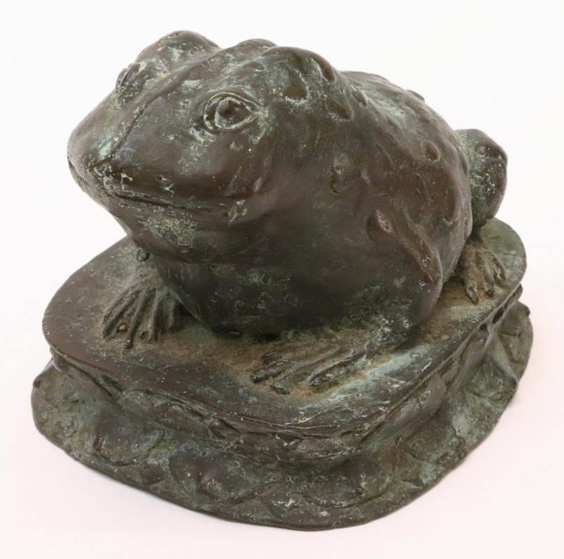 Image 4 of lot 4 Frog Related Items