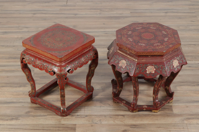 Image 4 of lot 2 Chinese Gilt Scarlet Lacquer Low Pedestals