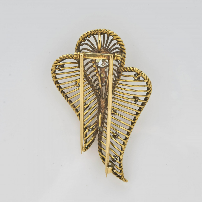 Image 3 of lot 18K Gold &amp; 2.25 ct Diamond Wire Work Leaf Pin