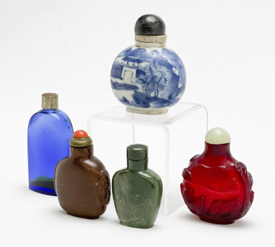 Image 2 of lot 4 Chinese Snuff Bottles and a Perfume Bottle, Group of 5