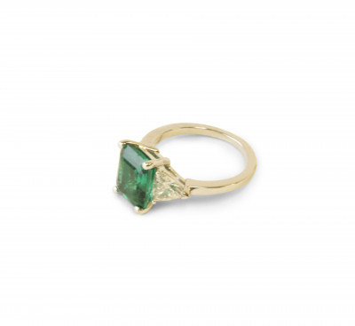 Image 3 of lot 305 ct Emerald  Diamond Ring